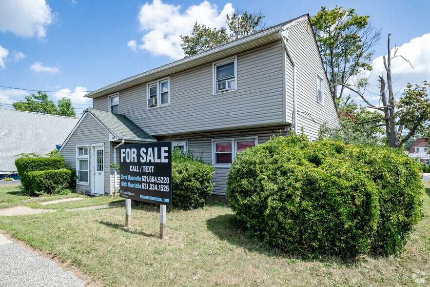 523 Broadway, Amityville, NY for sale - Primary Photo - Image 1 of 5