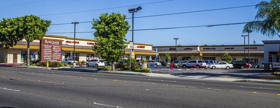 8524 Rosecrans Ave, Paramount, CA à louer - Photo du bâtiment - Image 3 de 4