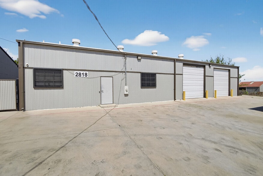 2818 N Nichols St, Fort Worth, TX for sale - Primary Photo - Image 1 of 1