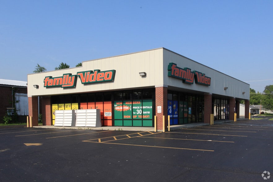 200 S Gardner St, Scottsburg, IN for lease - Primary Photo - Image 1 of 3