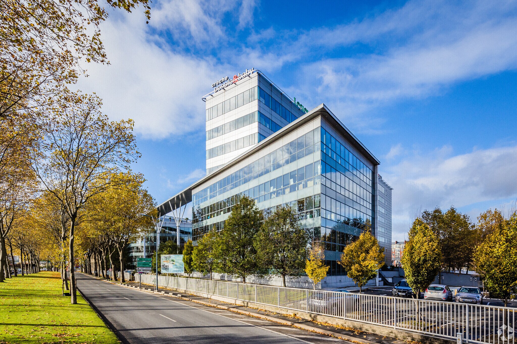 Bureau dans Asnières-sur-Seine à louer Photo principale- Image 1 de 7