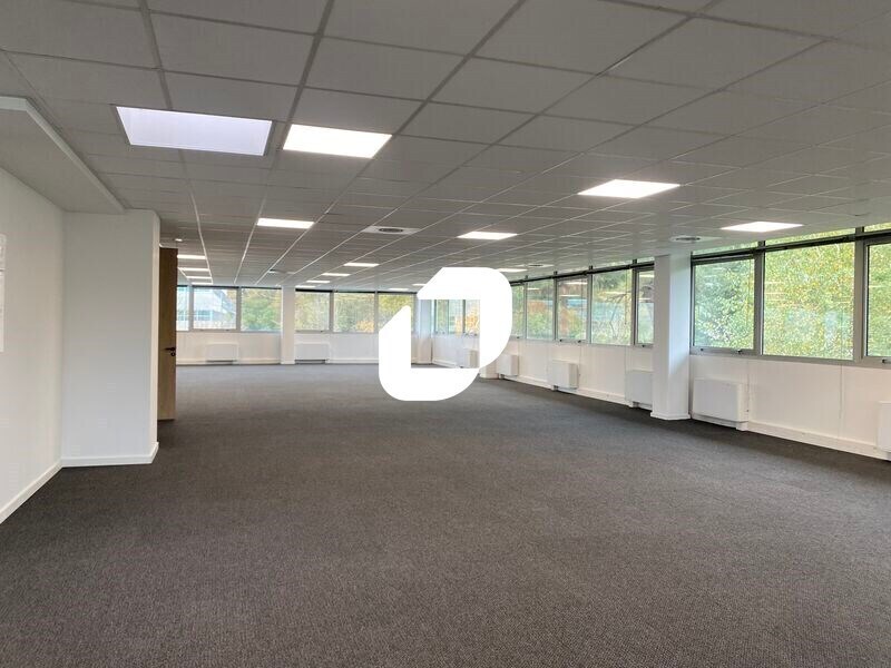 Office in Pessac for lease Building Photo- Image 1 of 13