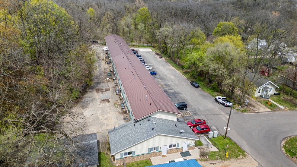 525 N Arlington St, Kalamazoo, MI for sale - Building Photo - Image 2 of 37
