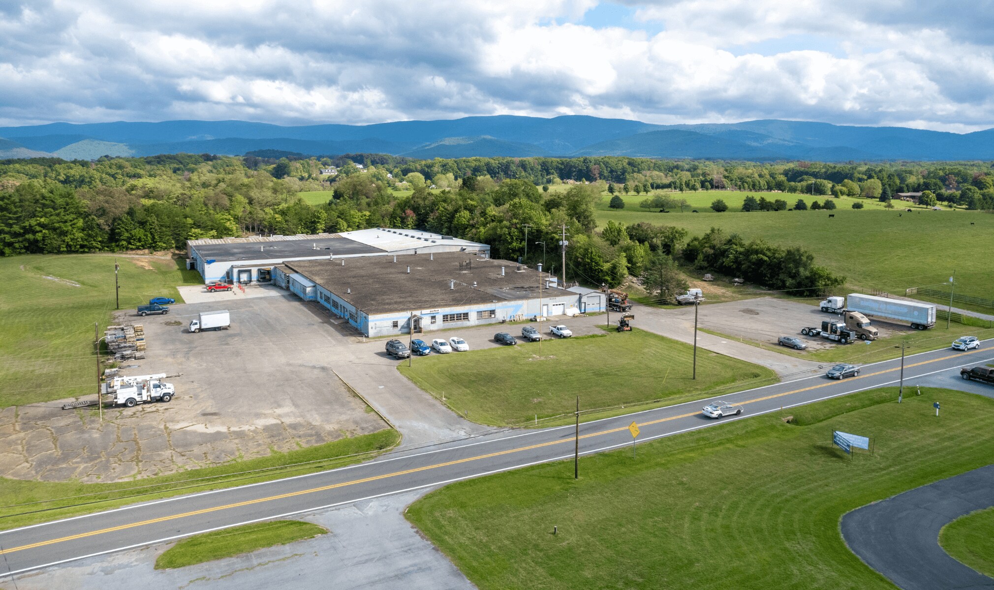 2454 N East Side Hwy, Elkton, VA à vendre Photo principale- Image 1 de 1