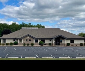 More details for 1620 N Shawano St, New London, WI - Office for Sale