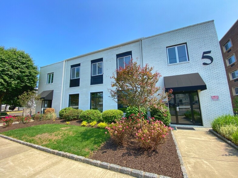 Wall Street Area Apts portfolio of 2 properties for sale on LoopNet.ca - Building Photo - Image 3 of 13