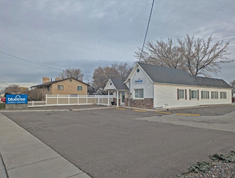 1264 W 300 N, Clearfield, UT à vendre - Photo du bâtiment - Image 2 de 7