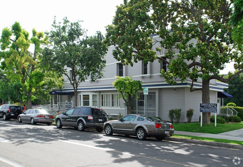 2950 E Mariposa St, Fresno, CA à vendre - Photo du bâtiment - Image 2 de 3