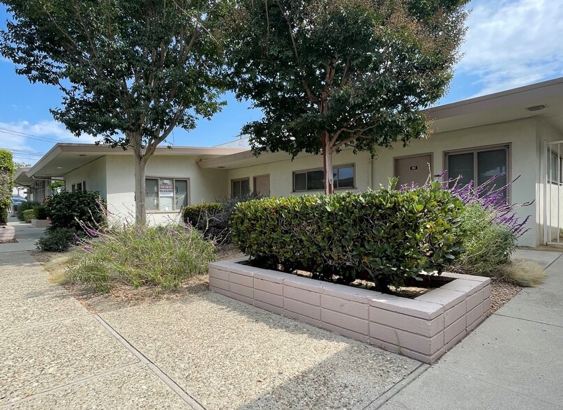 2941-2969 Loma Vista Rd, Ventura, CA for lease - Building Photo - Image 3 of 7