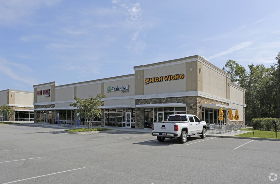 110 Woody Jones Blvd, Florence, SC à louer - Photo principale - Image 2 de 10