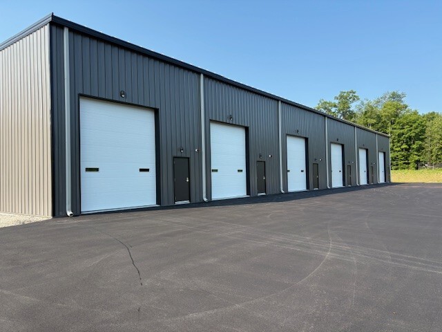 5 Crane Way, Hooksett, NH for sale - Building Photo - Image 3 of 10