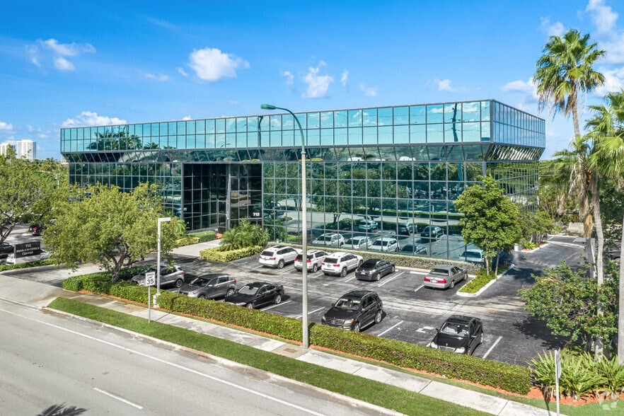712 US Highway 1, North Palm Beach, FL for sale - Primary Photo - Image 1 of 16