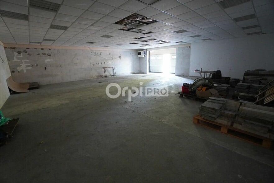 Office in Dijon for lease - Interior Photo - Image 3 of 9