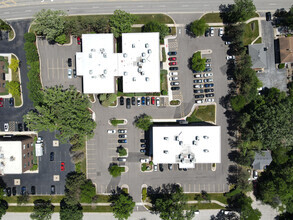 290-300 S County Farm Rd, Wheaton, IL - AÉRIEN  Vue de la carte - Image1