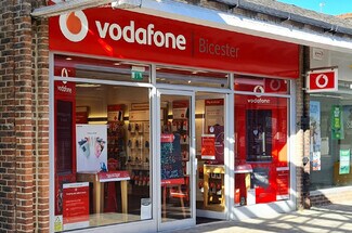 Plus de détails pour Crown Walk, Bicester - Commerce de détail à louer