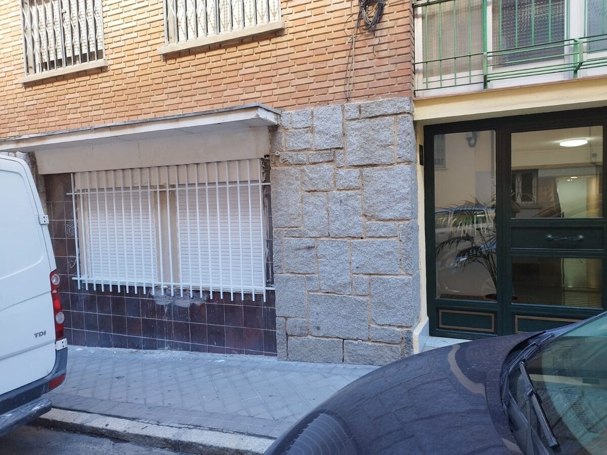 Madrid, MAD 28038 - Unit A - - Floor Plan - Image 2 of 7