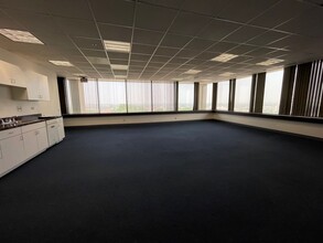 8001 Lincoln Ave, Skokie, IL for lease Interior Photo- Image 1 of 2