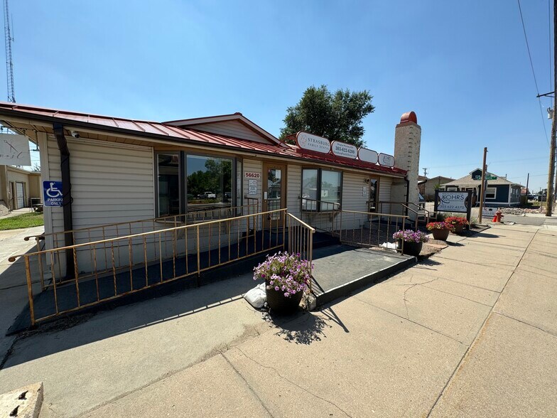56620 E Colfax Ave, Strasburg, CO à vendre - Photo du bâtiment - Image 2 de 25