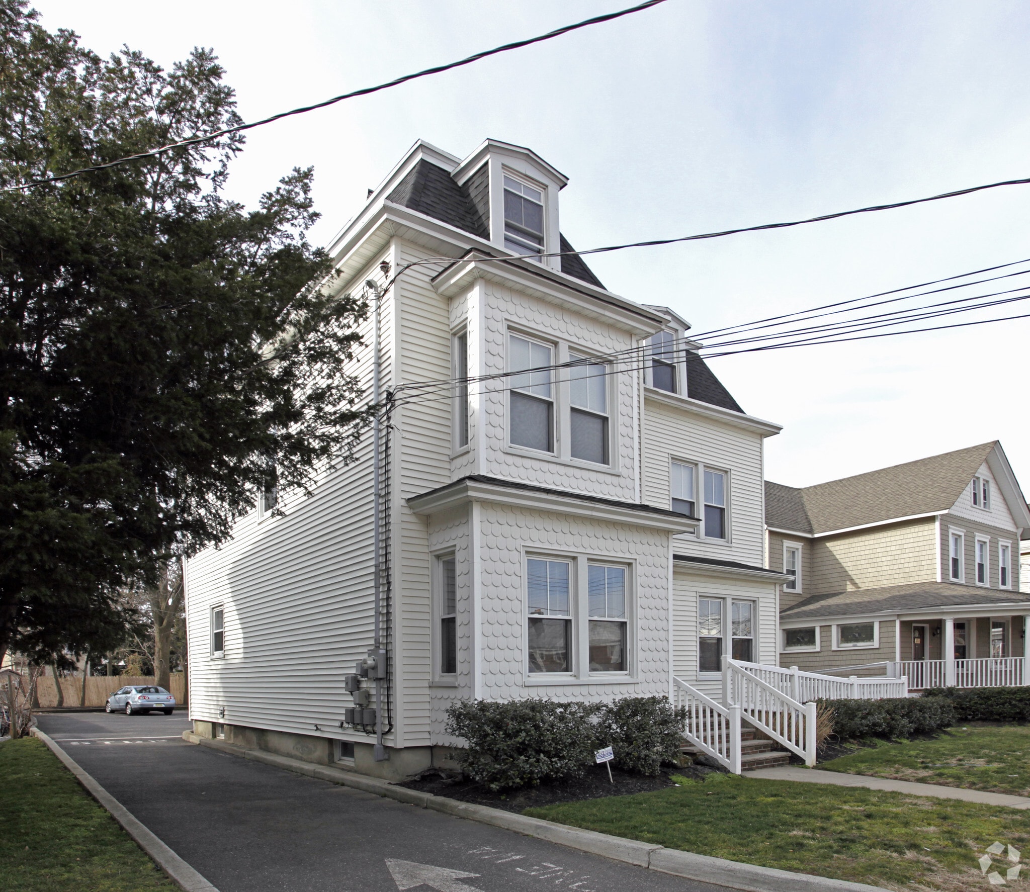41 Riverside Ave, Red Bank, NJ for sale Primary Photo- Image 1 of 3