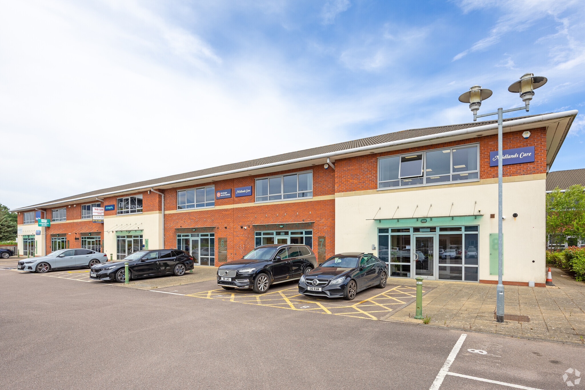 Grove Ct, Enderby for lease Primary Photo- Image 1 of 8
