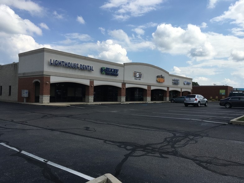 560-582 N Oak Dr, Plymouth, IN for lease - Building Photo - Image 2 of 2