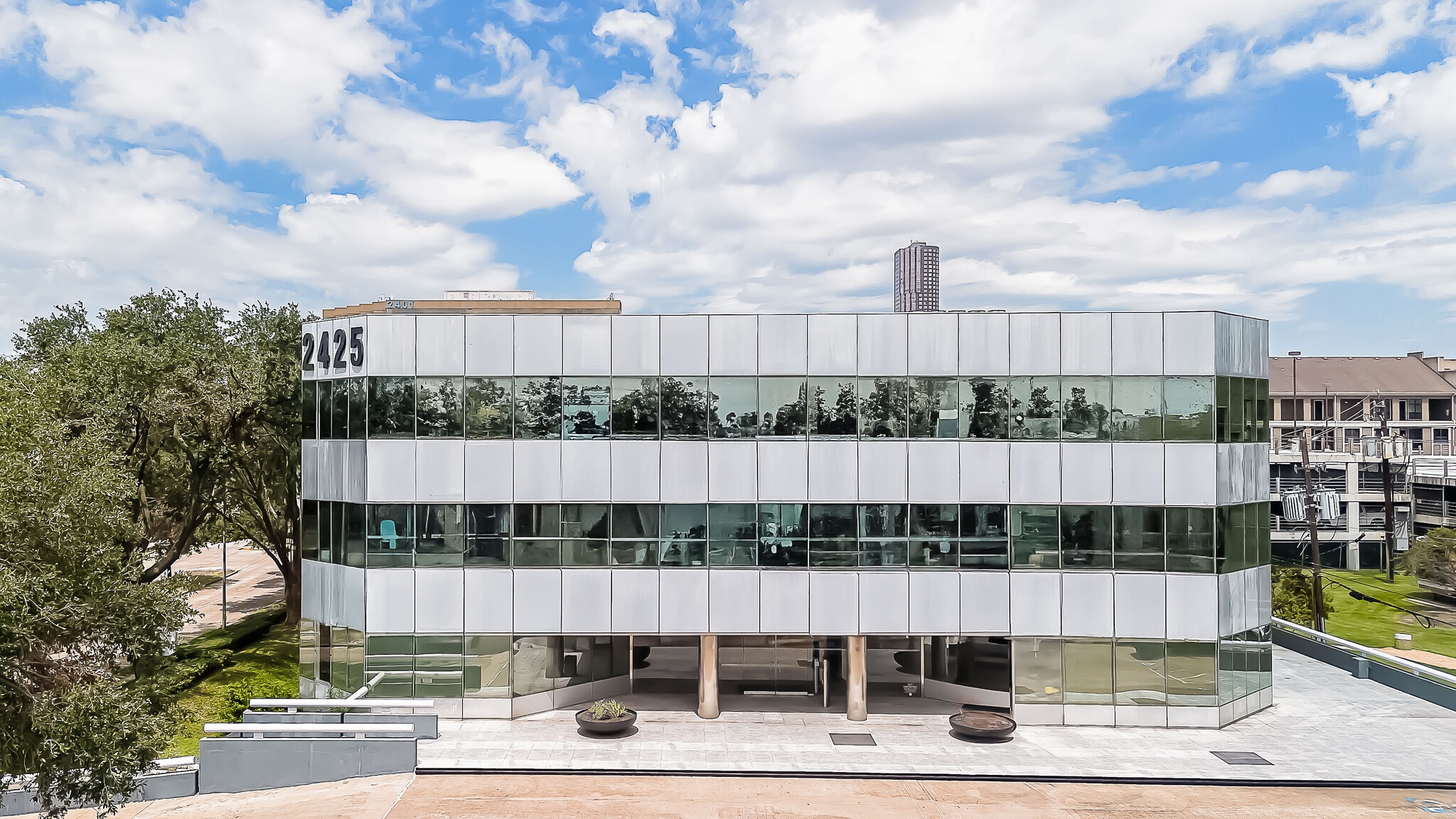 2425 Fountain View Dr, Houston, TX for lease Primary Photo- Image 1 of 6