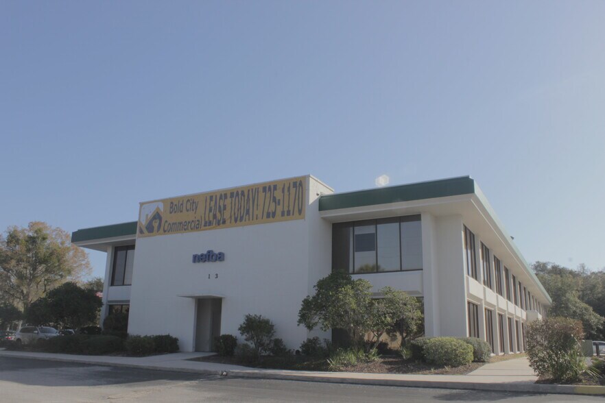 103 Century 21 Dr, Jacksonville, FL à louer - Photo du bâtiment - Image 2 de 23