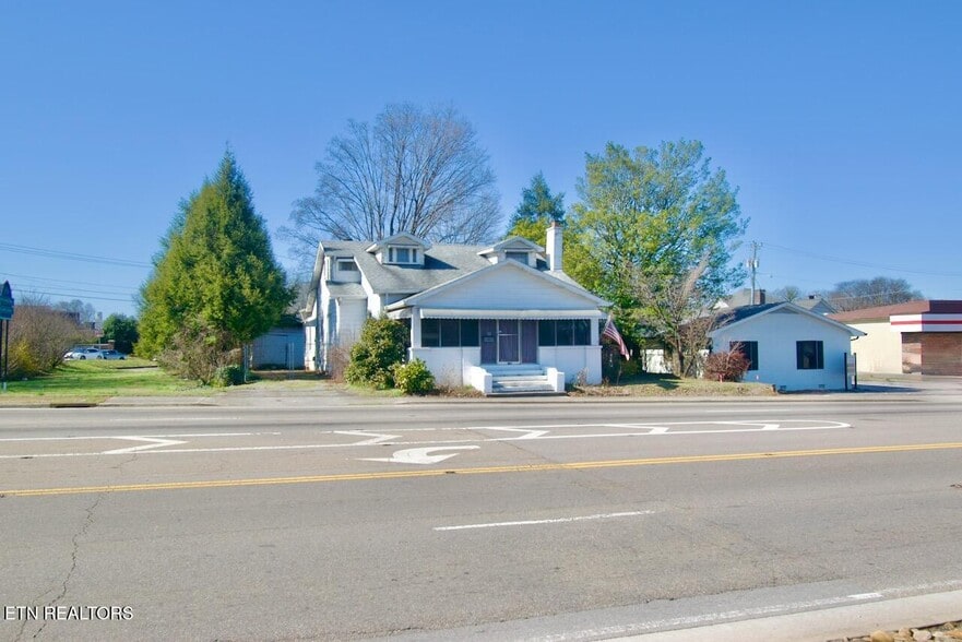 615 S Washington St, Maryville, TN for sale - Building Photo - Image 1 of 22