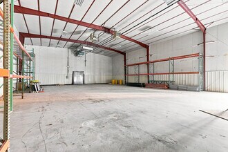 106 Avalon Ave, Muscle Shoals, AL for lease Building Photo- Image 2 of 5