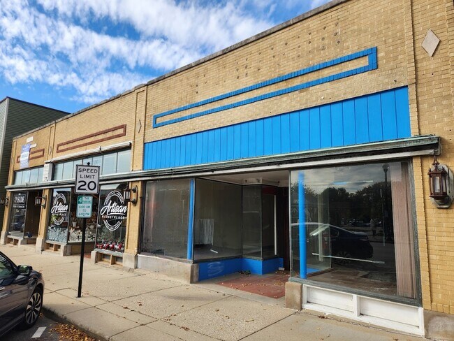 More details for 1249 N Green St, McHenry, IL - Retail for Lease