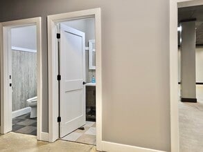 524 W State St, Geneva, IL for lease Interior Photo- Image 2 of 5