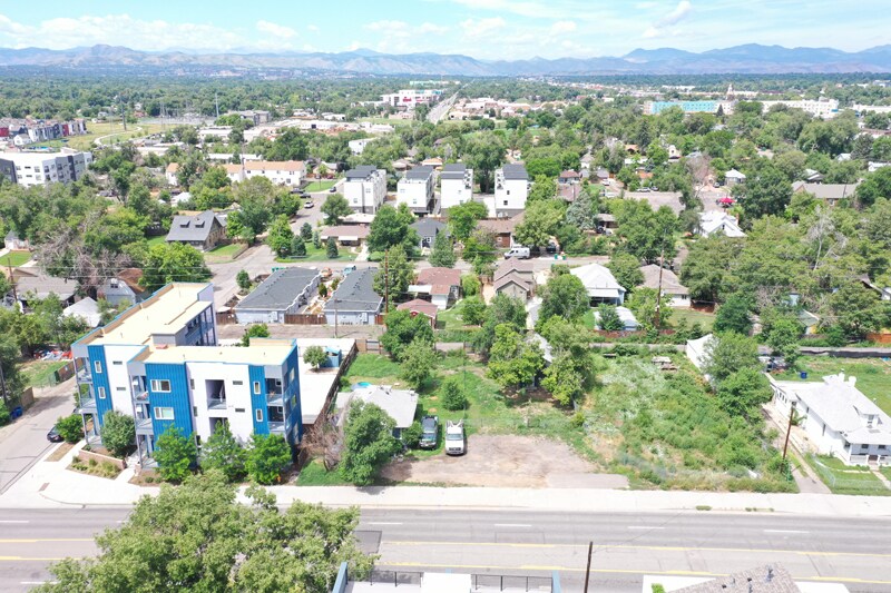 1319-1327 Sheridan Blvd, Lakewood, CO à vendre - Photo du bâtiment - Image 2 de 3
