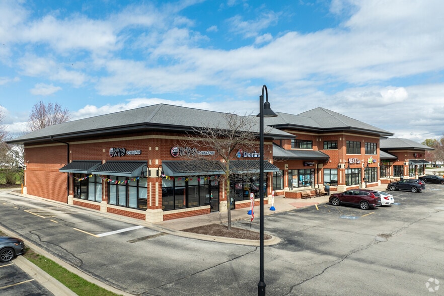 4003 Plainfield-Naperville Rd, Naperville, IL for lease - Primary Photo - Image 1 of 5