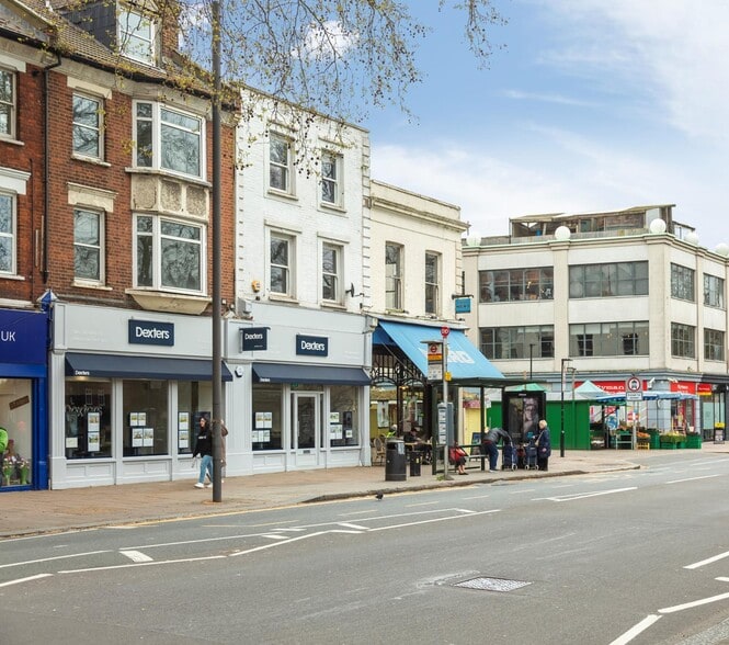 388 Chiswick High Rd, London for sale - Building Photo - Image 2 of 4