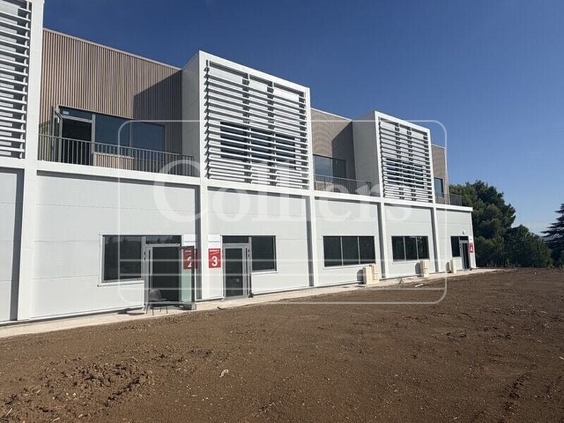 Flex in Marignane for sale Building Photo- Image 1 of 14