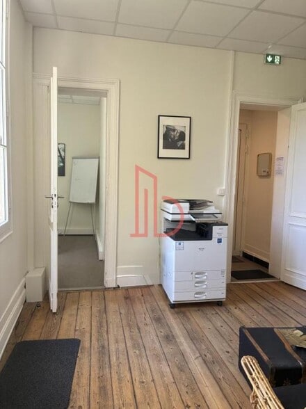 Rue Charles Marionneau, Bordeaux for lease - Interior Photo - Image 2 of 7