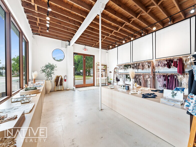 530 NE 13th St, Fort Lauderdale, FL for lease - Building Photo - Image 3 of 10
