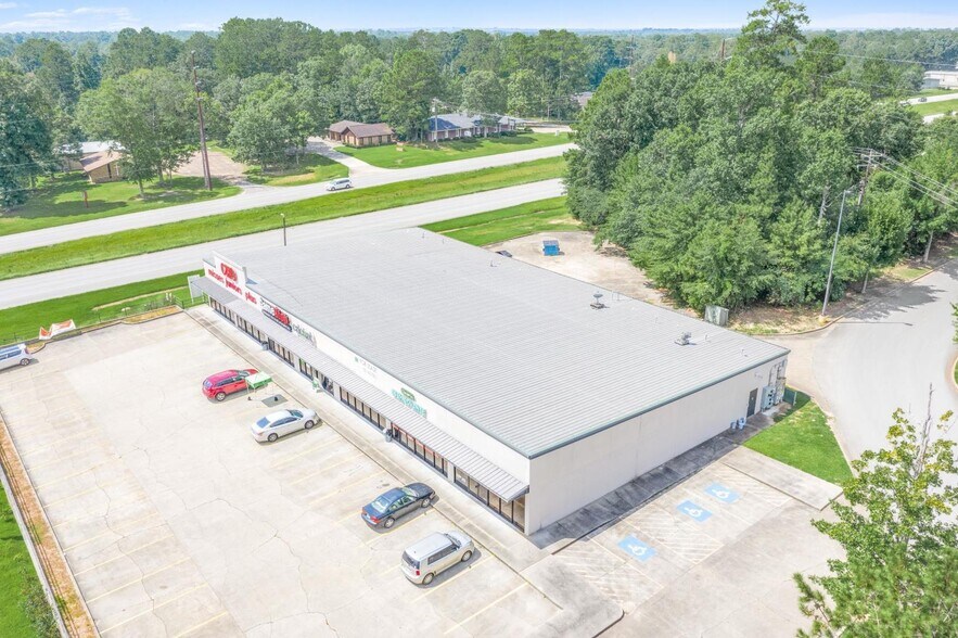 840 W Gibson St, Jasper, TX à louer - Photo du bâtiment - Image 3 de 11