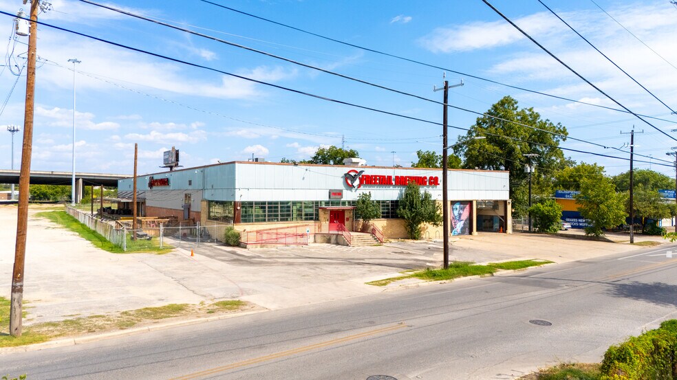 2000 S Presa St, San Antonio, TX à vendre - Photo du bâtiment - Image 2 de 13