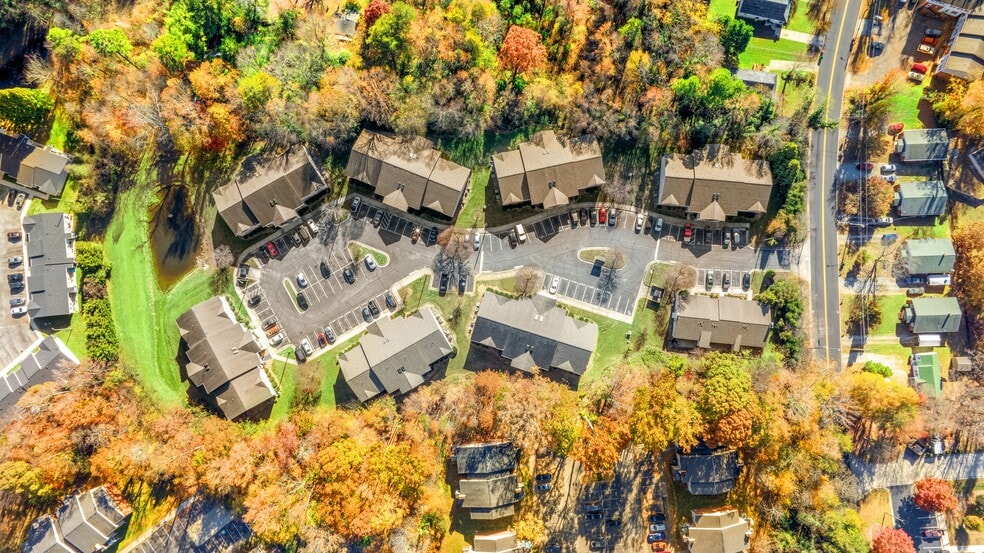 2612 Guyer St, High Point, NC à vendre - Photo du bâtiment - Image 3 de 6