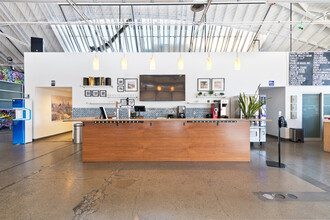 929 Colorado Ave, Santa Monica, CA for lease Interior Photo- Image 2 of 7