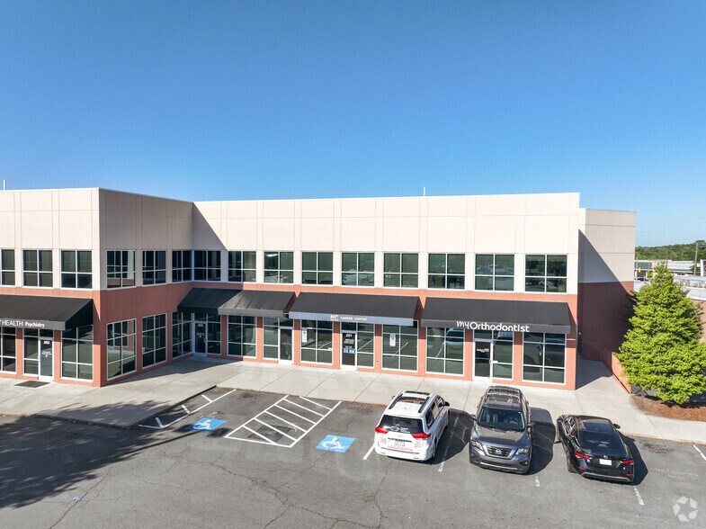 845 Church St N, Concord, NC à louer - Photo du bâtiment - Image 2 de 7