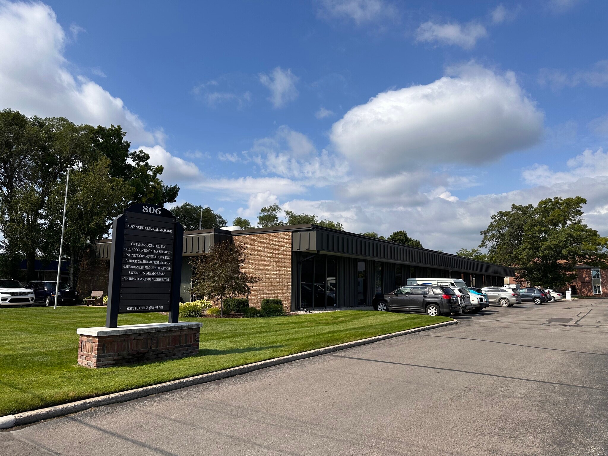 806 Hastings St, Traverse City, MI for lease Primary Photo- Image 1 of 8