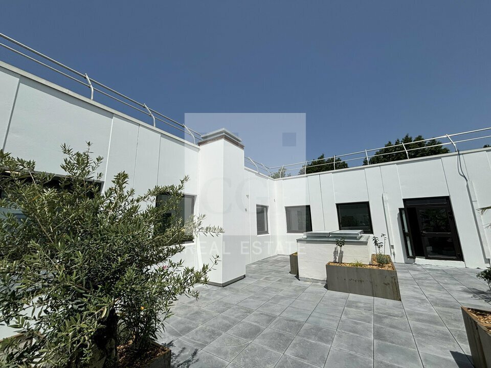 Office in Limonest for lease Building Photo- Image 1 of 18