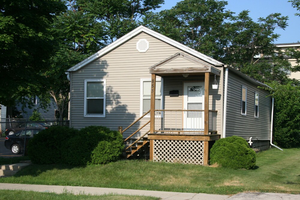 853 N 21st St, Milwaukee, WI à vendre Photo principale- Image 1 de 3