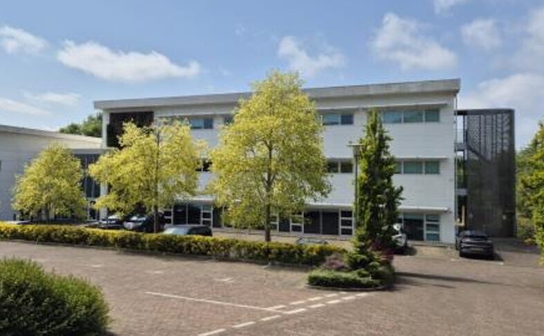 10 Nicholson Rd, Ryde à vendre - Photo du bâtiment - Image 2 de 9