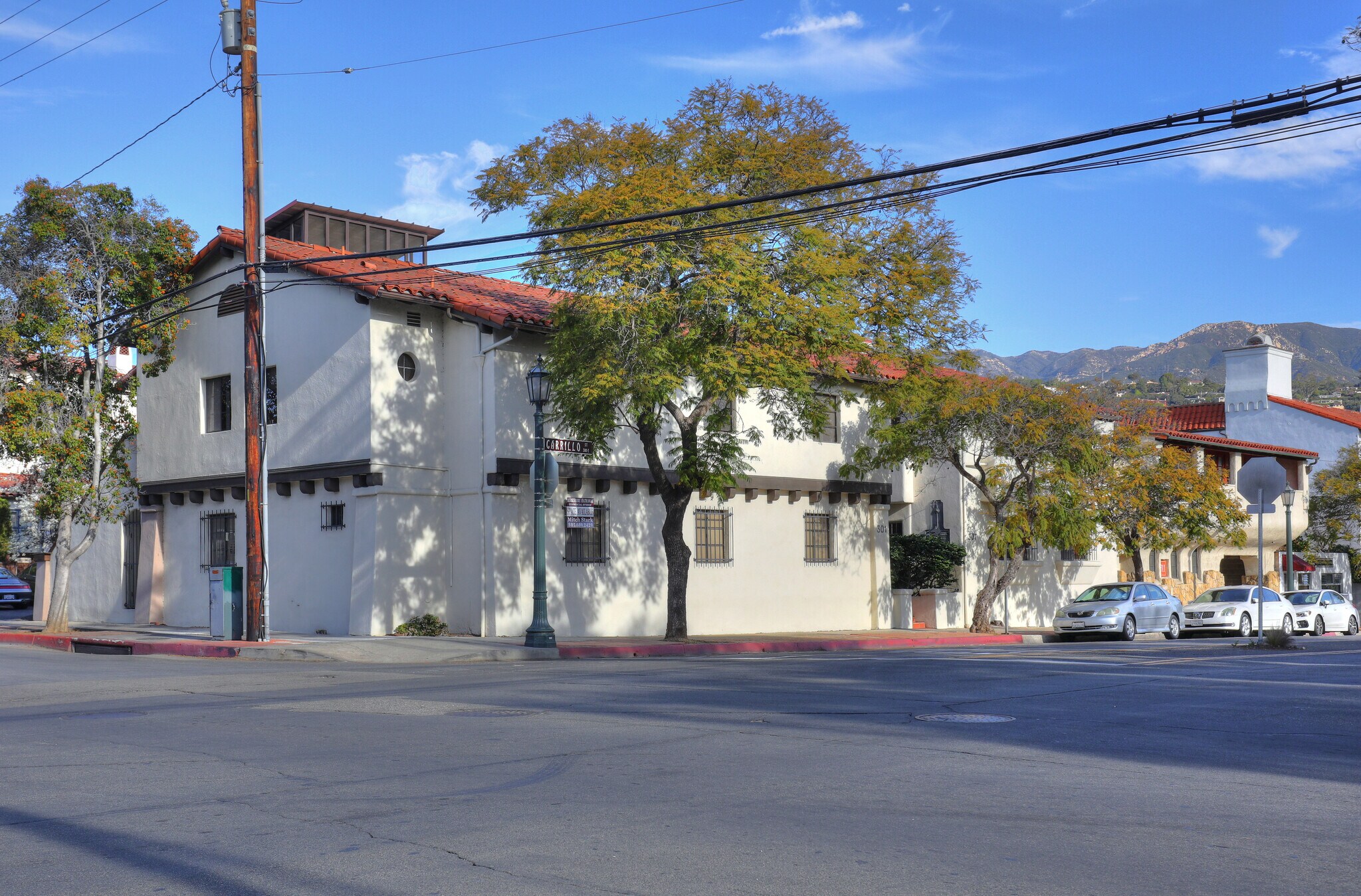 301-307 E Carrillo St, Santa Barbara, CA for lease Building Photo- Image 1 of 6