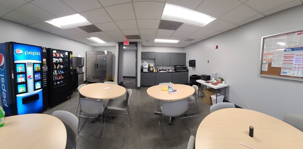 4300 Crossings Blvd, Prince George, VA for lease Interior Photo- Image 1 of 3