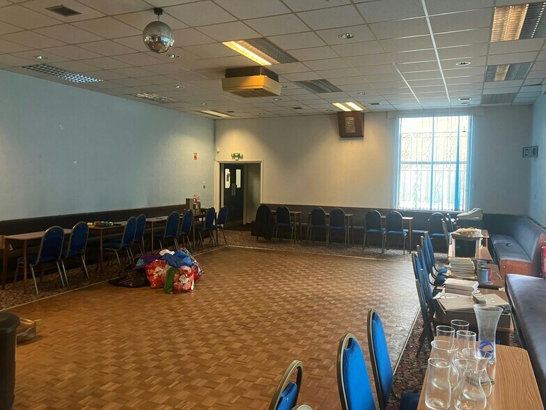 122 Ashes Rd, Oldbury à vendre - Photo intérieure - Image 3 de 17