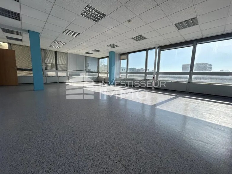 Bureau dans Cergy à louer - Photo intérieure - Image 2 de 11